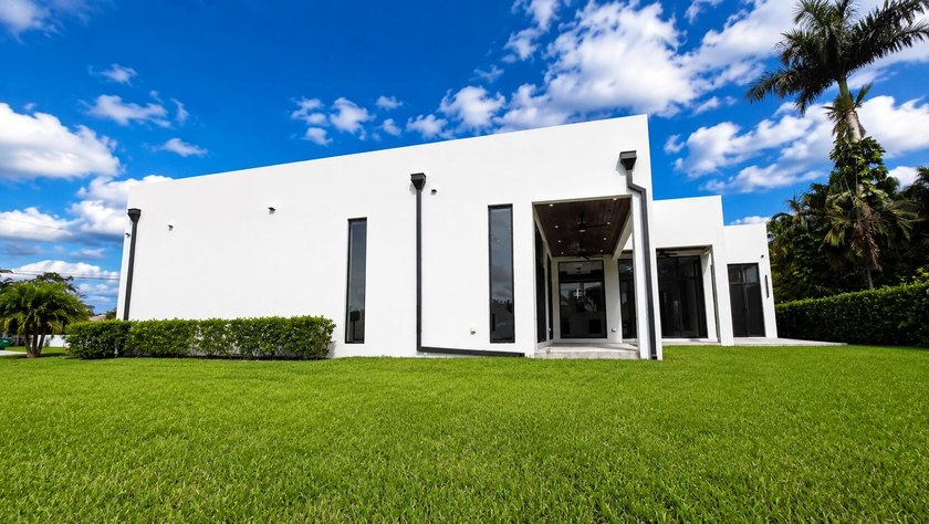 Welcome to this unique and luxurious modern Estate in Plantation - photo 45