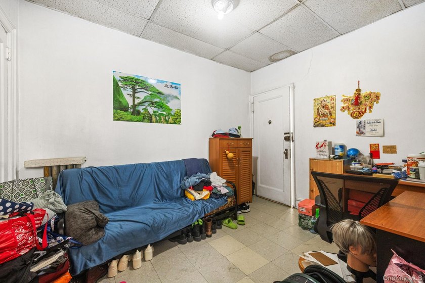 Unlock the potential of this solid three-unit brick building - photo 13