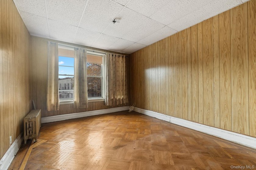 Unlock the potential of this solid three-unit brick building - photo 20