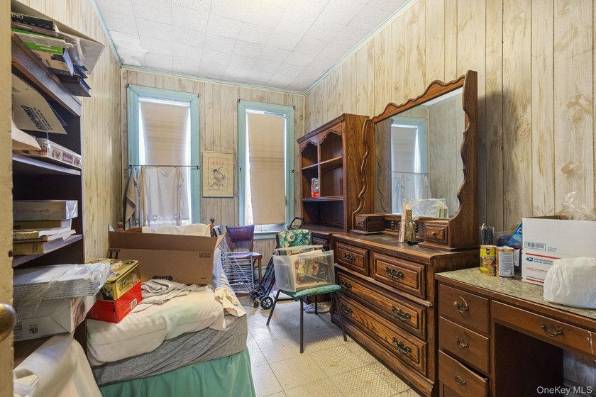 Unlock the potential of this solid three-unit brick building - photo 23