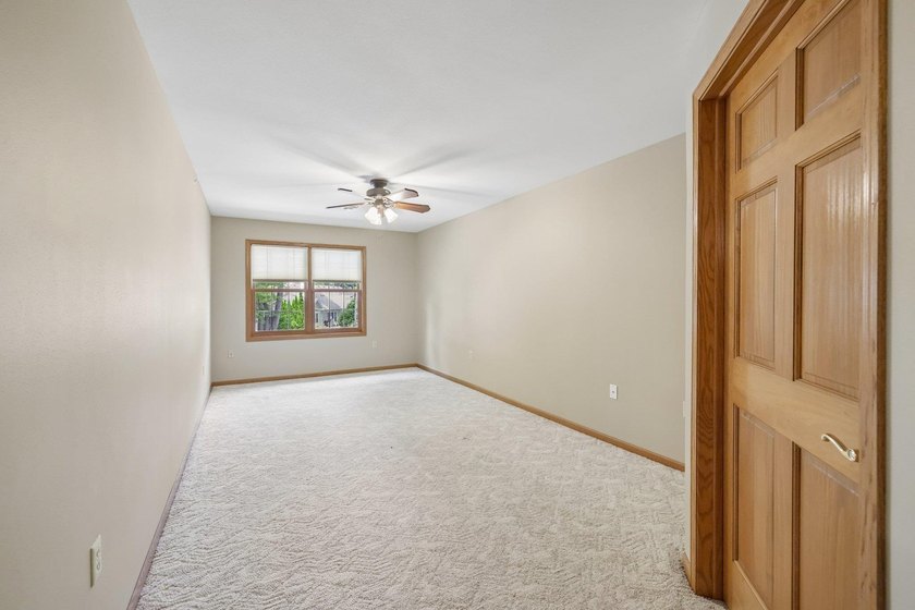 Welcome to this beautifully maintained and move in ready 3 - photo 23