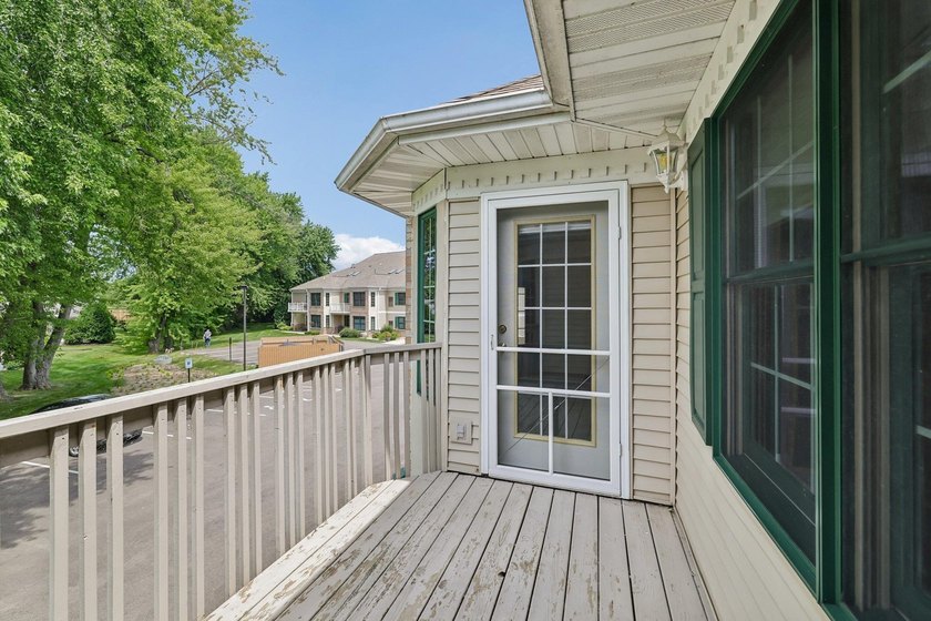 Welcome to this beautifully maintained and move in ready 3 - photo 31