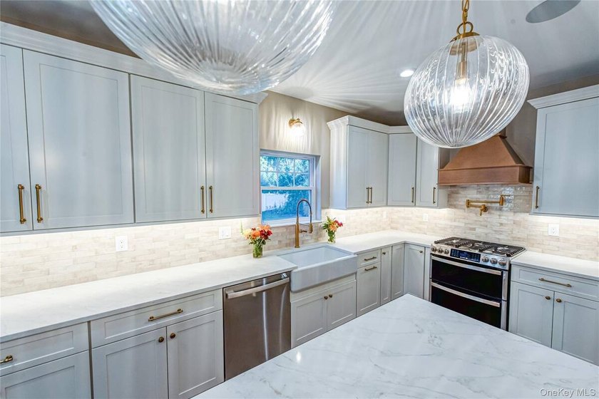 Builder's new construction Birmingham model offering - photo 10