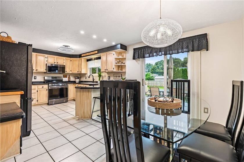 Unique layout in this 2248 square foot two story home &amp; is - photo 13