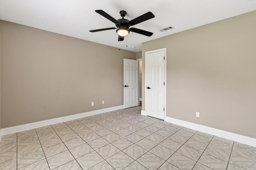 Welcome home! This beautifully maintained property is move in - photo 36