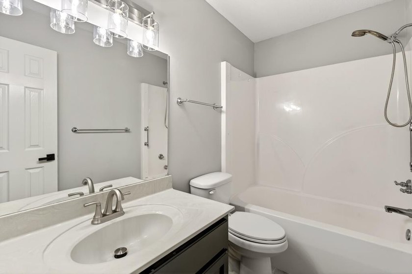 Welcome home! This beautifully maintained property is move in - photo 37