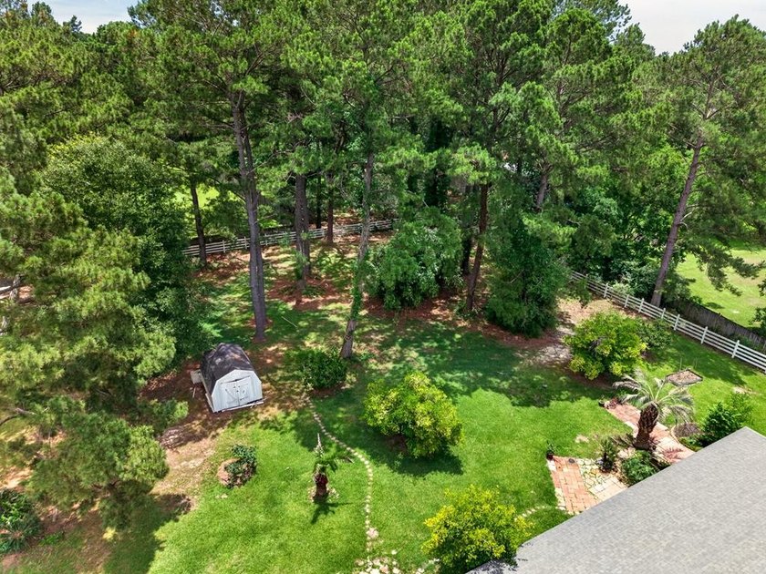 Welcome home! This beautifully maintained property is move in - photo 45