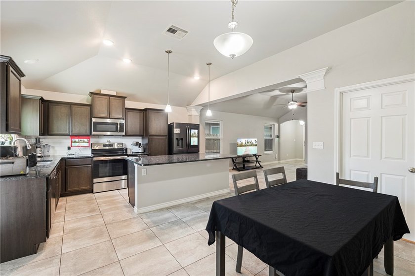 Welcome to 2218 Spoonbill, a move-in ready gem on the desirable - photo 10