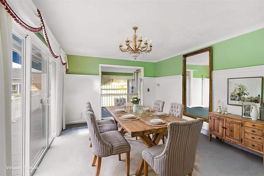 The perfect year-round residence, vacation getaway, or - photo 4