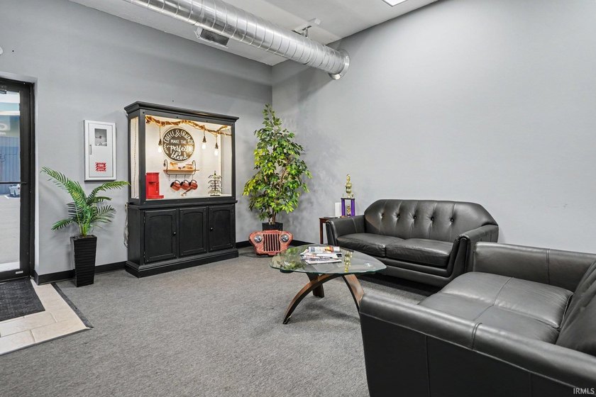 One of the most beautiful commercial property in Elkhart - photo 15
