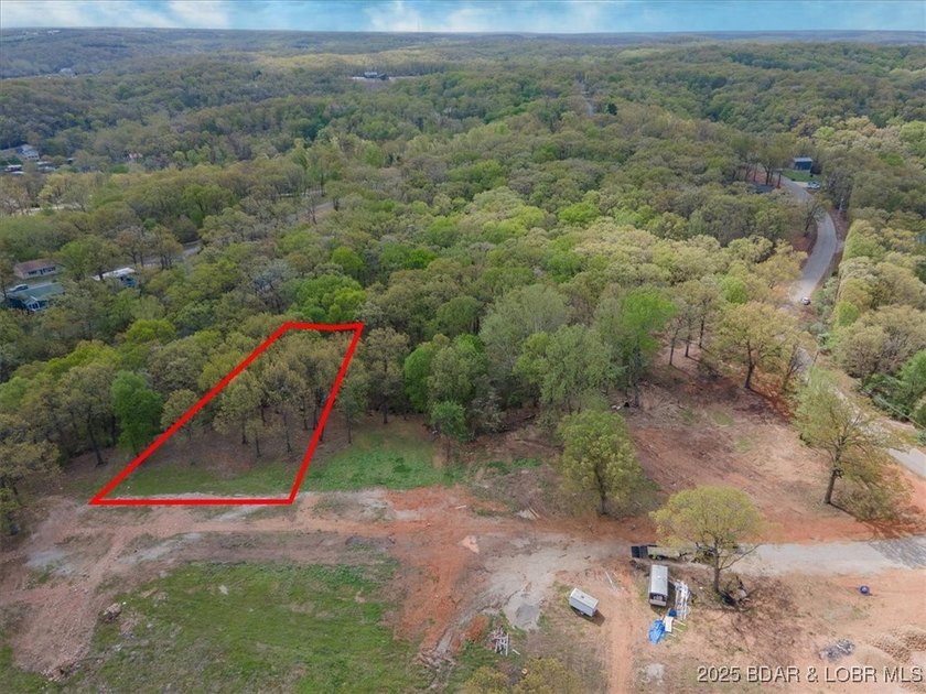Welcome to your future homesite! This spacious 0.63-acre lot is - photo 2