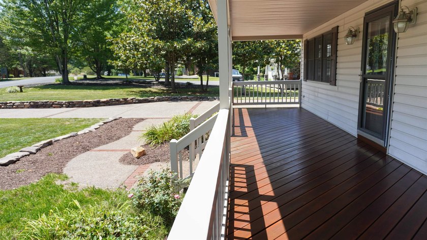 Welcome to this excellently maintained Cape Cod in the heart of - photo 8
