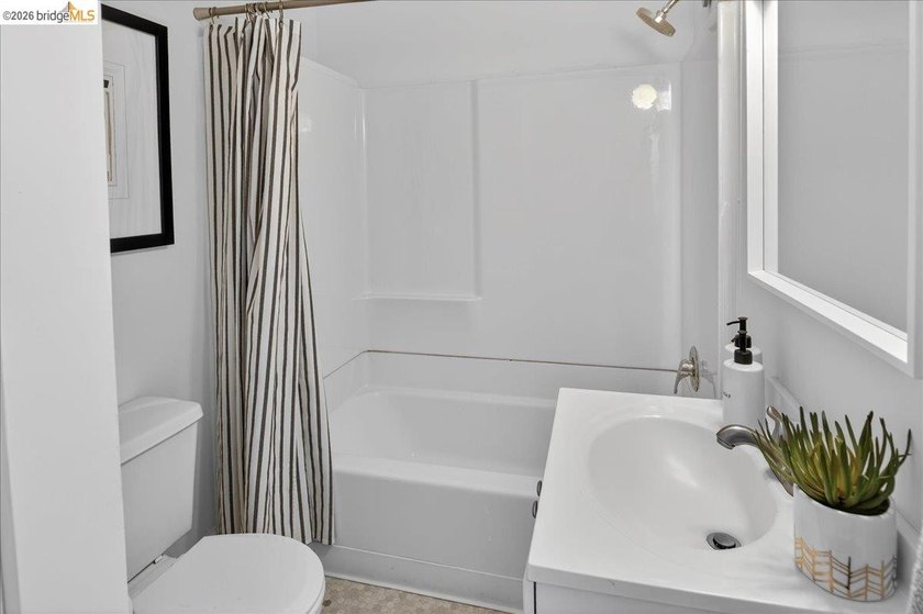 This beautiful Longfellow bungalow lives like a single family - photo 19