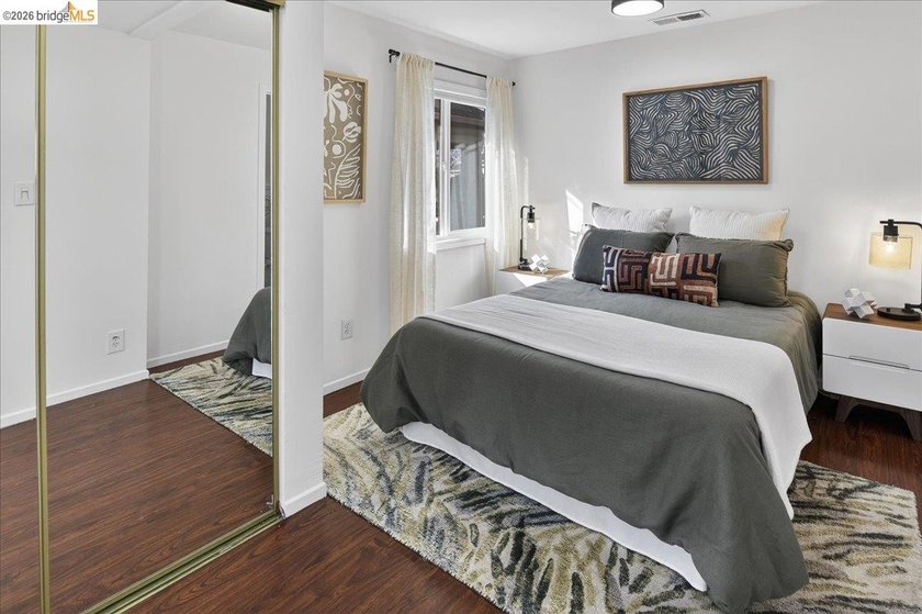 This beautiful Longfellow bungalow lives like a single family - photo 22