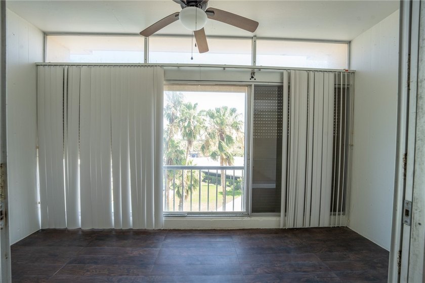 Wake up to a beautiful view every day in this 2 bedroom 2 - photo 6
