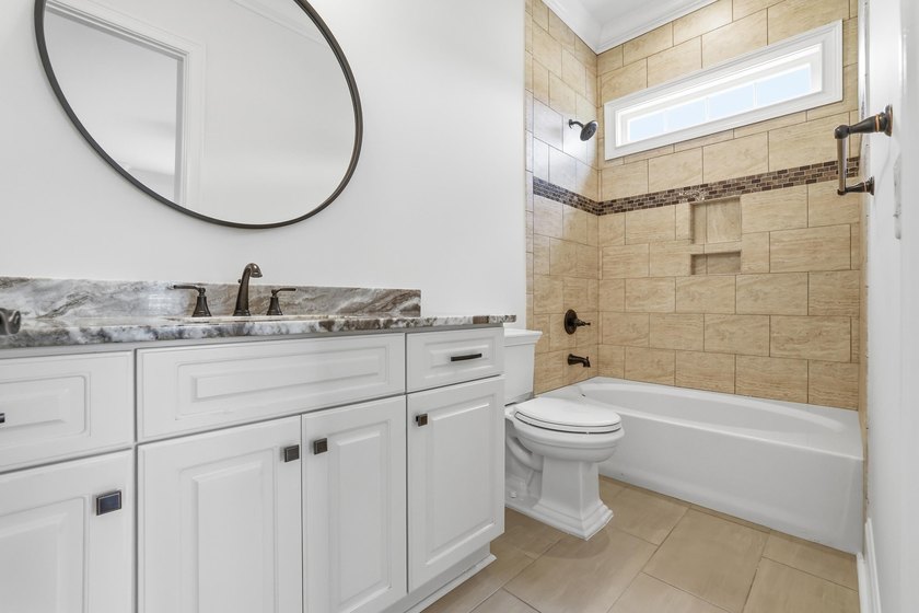 Beautiful 4 bedroom, 3 bath Mediterranean-style home located in - photo 27