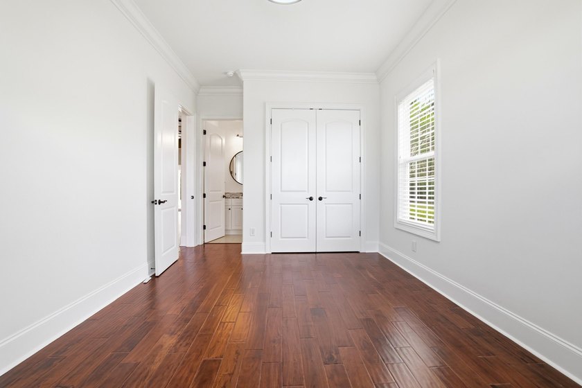 Beautiful 4 bedroom, 3 bath Mediterranean-style home located in - photo 31