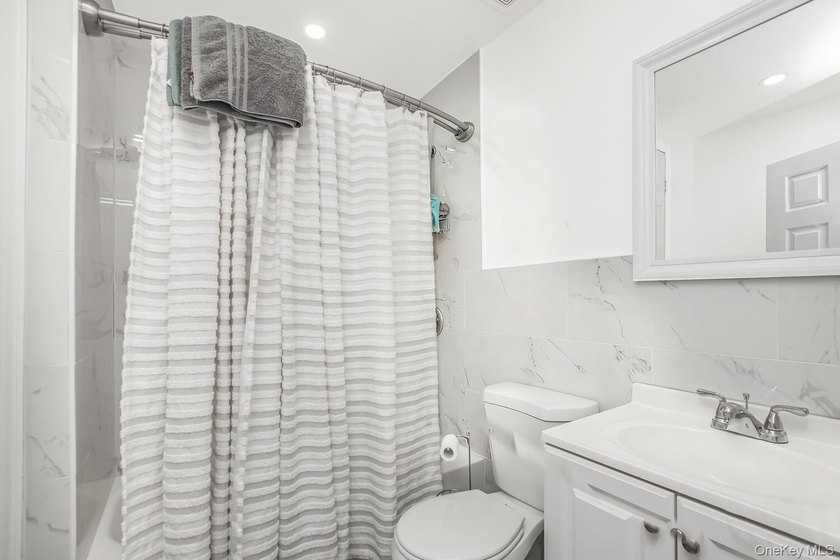 Welcome to 819 E 223rd St in the heart of the Williamsbridge - photo 8