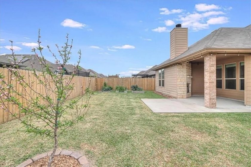 LOCATION! Gorgeous Southside home in Terra Mar by the Oso Bay - photo 3