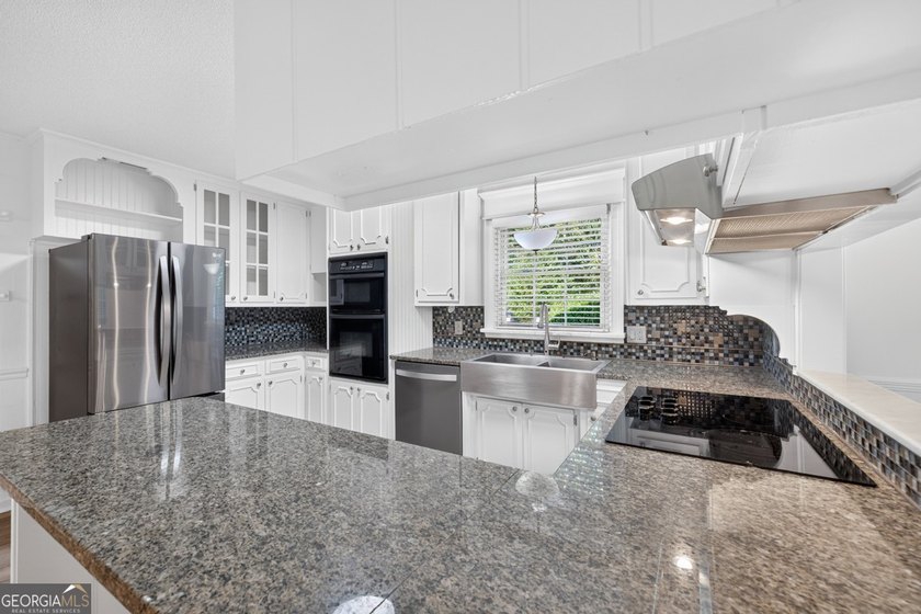 Searching for the perfect low-maintenance ranch home in North - photo 12
