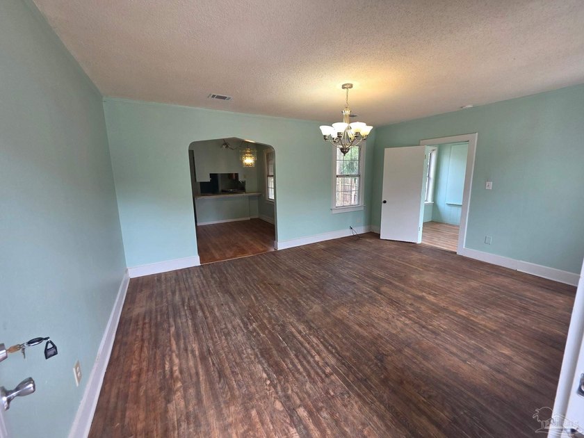 This is a spacious home situated on a 0.39-acre lot. The yard is - photo 4