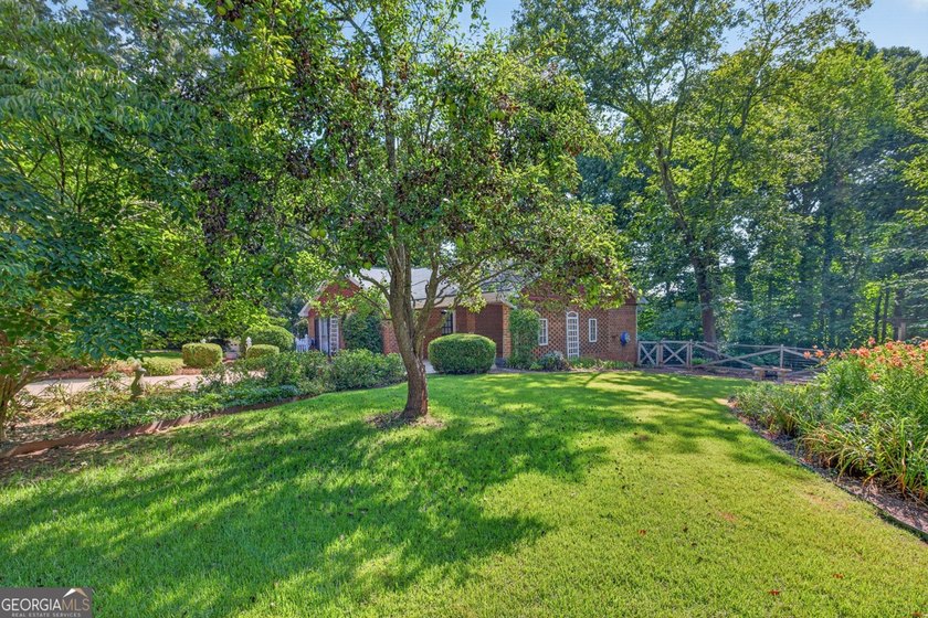 Searching for the perfect low-maintenance ranch home in North - photo 25