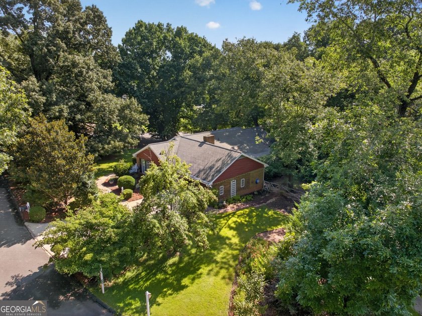 Searching for the perfect low-maintenance ranch home in North - photo 27