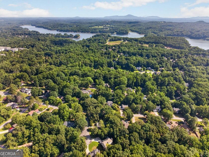 Searching for the perfect low-maintenance ranch home in North - photo 34