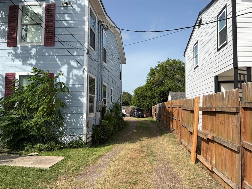 Discover a fantastic investment opportunity positioned in the - photo 3