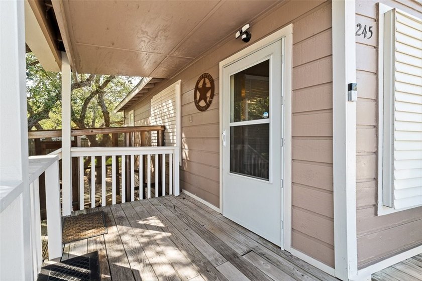 Embrace the laid-back coastal lifestyle in this darling - photo 9