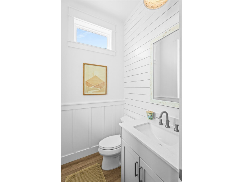 Experience refined coastal living in this beautifully crafted - photo 8