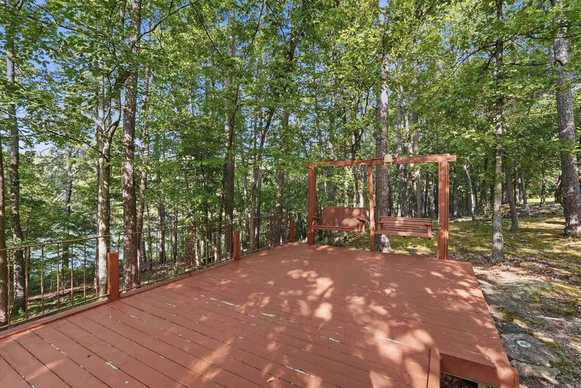 Bring your vision to this Greers Ferry Lake home on the - photo 12