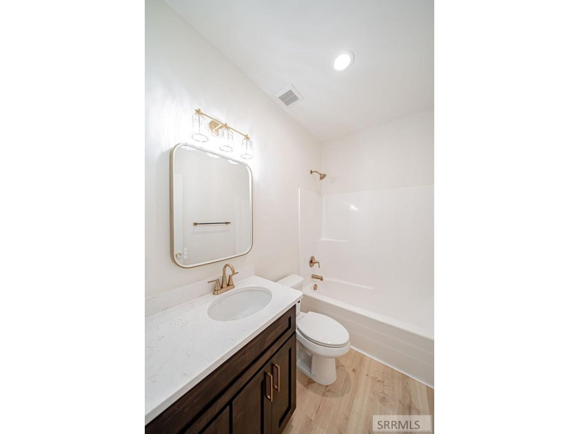 Country living meets modern flexibility in this beautiful new - photo 32