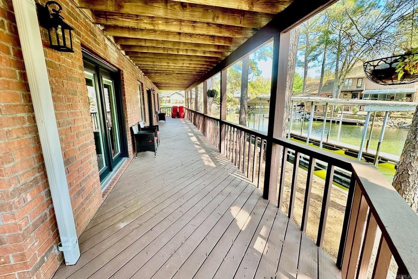 Welcome to an exceptional waterfront opportunity on Lake - photo 47