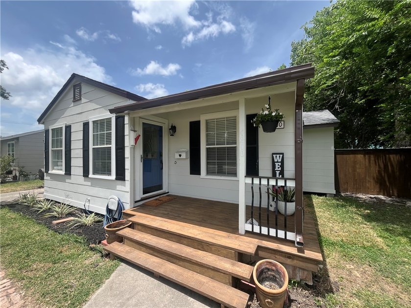 Welcome to this beautiful modern house to buy close to - photo 2