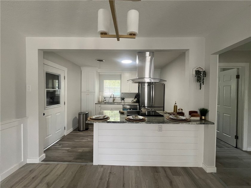 Welcome to this beautiful modern house to buy close to - photo 5