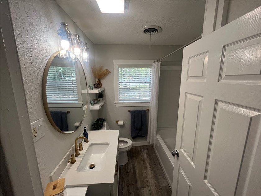Welcome to this beautiful modern house to buy close to - photo 8