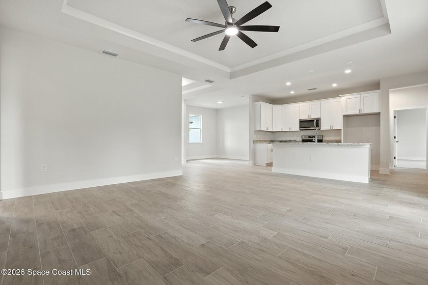 Welcome to the highly sought-after Ava Maria floor plan by - photo 7