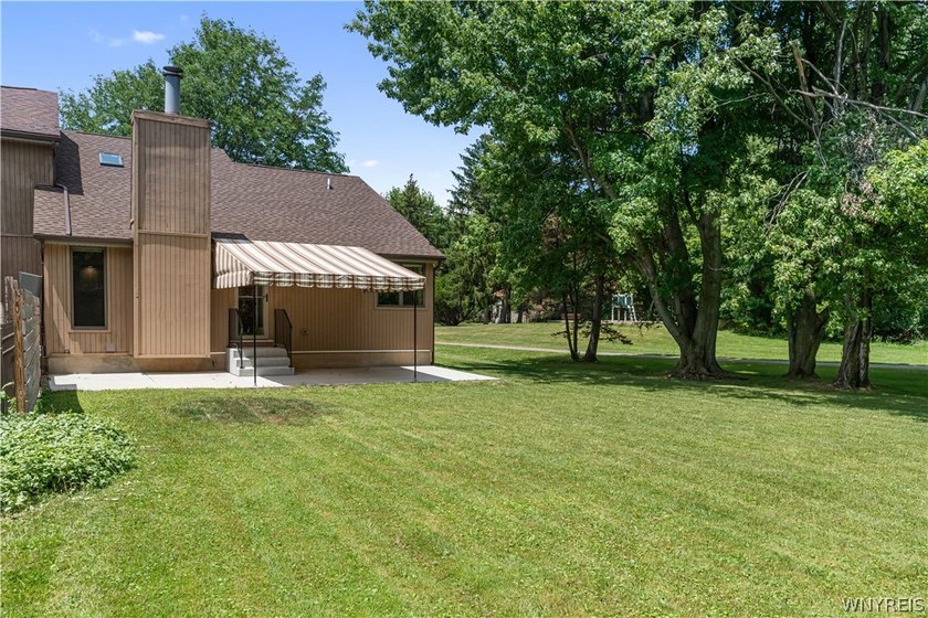Welcome to 425 Robin, a beautifully updated ranch situated on - photo 25