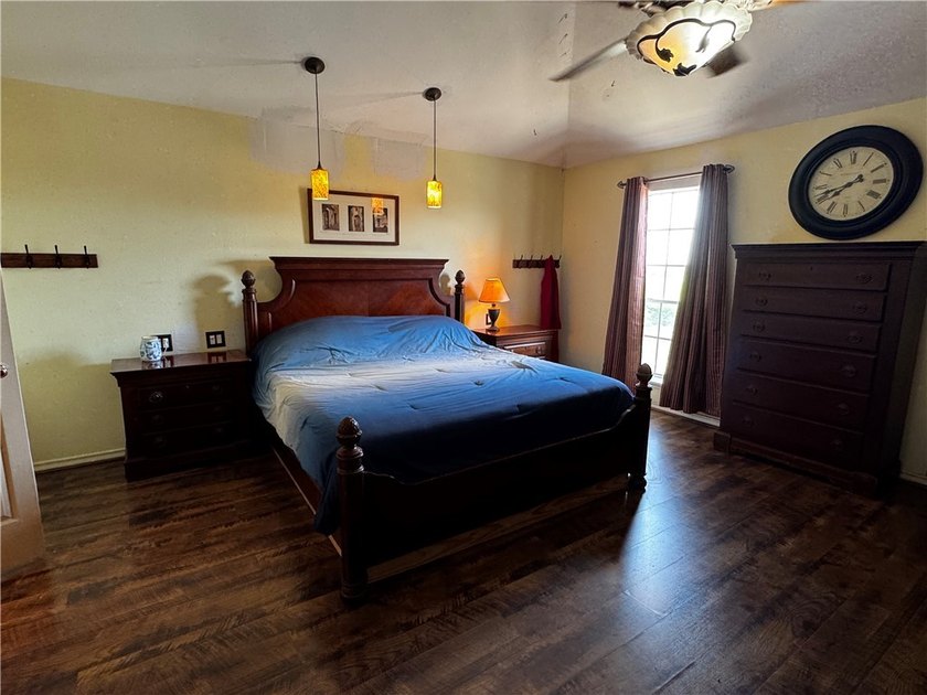 ** BRING ALL OFFERS! AS-IS! PRICED UNDER MARKET VALUE! ** This - photo 5