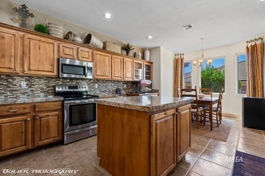 This beautifully appointed and FURNISHED (turn key) home is - photo 18