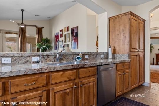 This beautifully appointed and FURNISHED (turn key) home is - photo 21