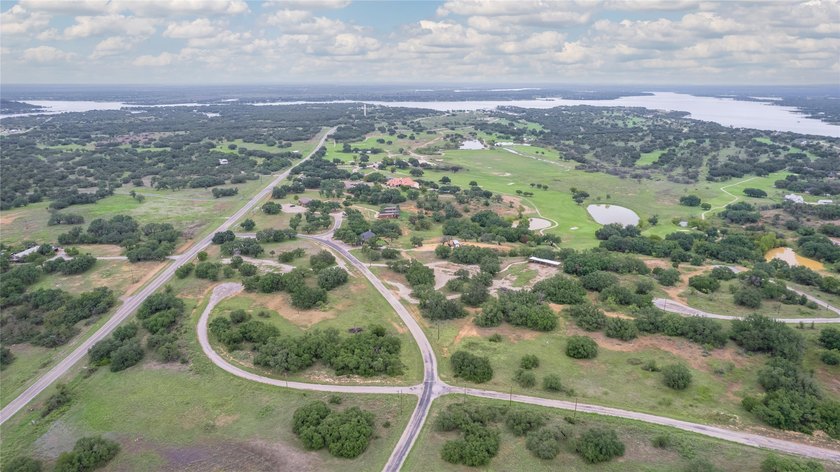 A wonderful opportunity awaits in King's Point Cove subdivison - photo 13