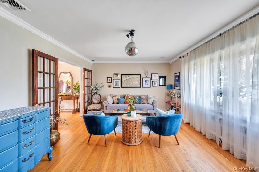 Welcome to this charming, well-maintained home featuring a - photo 5