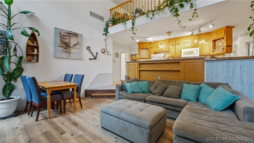 Priced to sell! INCOME PRODUCING Property!! Big room in this - photo 6