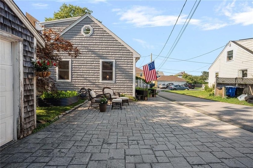 Welcome to this charming move-in ready Cape located in Newport's - photo 26