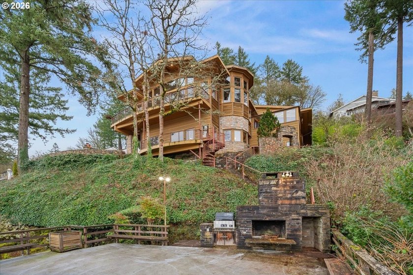 Exceptional opportunity to own a rare main-lake waterfront - photo 39