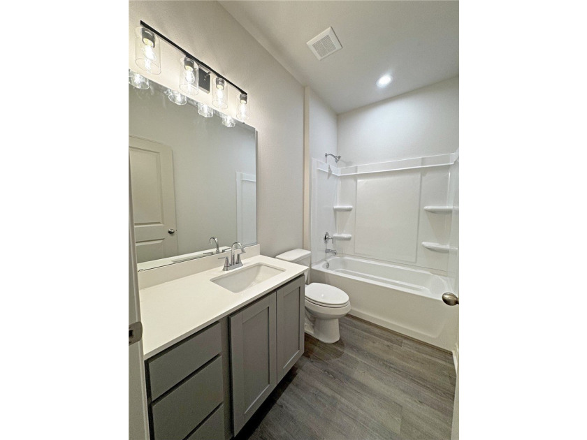 Welcome to 1414 Aegon, a beautifully appointed 3-bedroom - photo 4