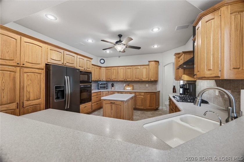 Ranch-style home in Linn Creek offers easy one-level living - photo 24