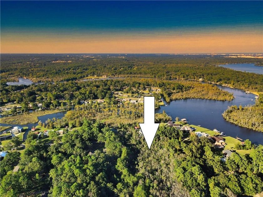 **HUGE PRICE REDUCTION** Discover the allure of these scenic 5 - photo 10